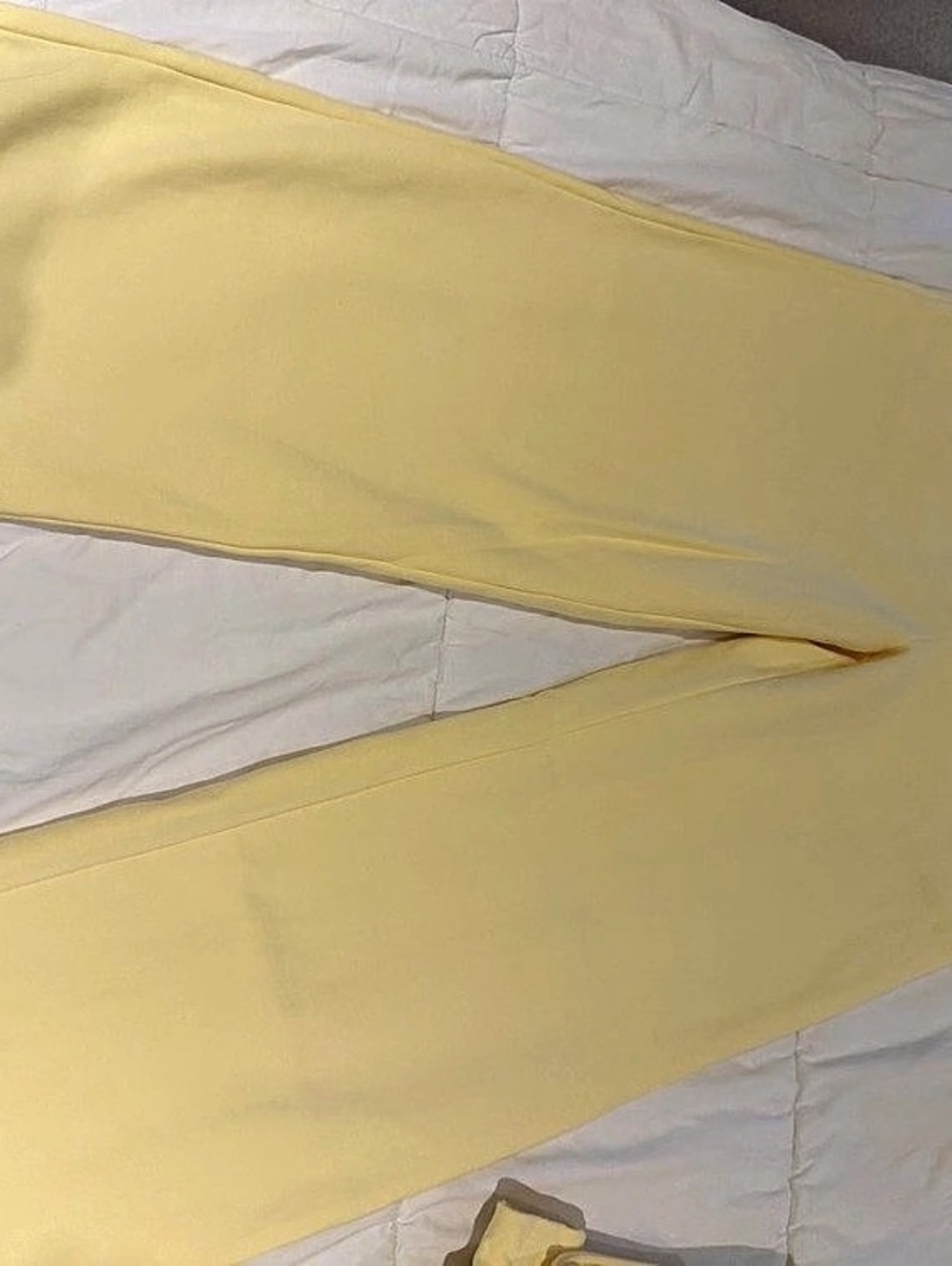 Aritzia Mega Flutter Pant Yellow Sweatpants Size Medium NWT